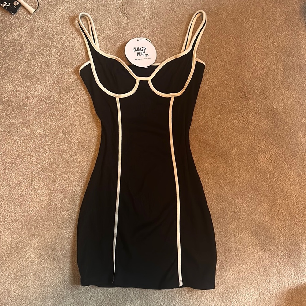 Princess Polly dress NWT! perfect for night our, dinner, party